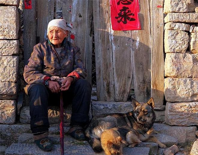 张庚 古人画山水多湿笔_古人风水画_古人画菖蒲图